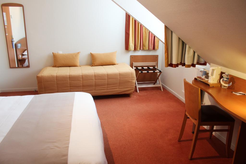 Kyriad Rennes Nord Hotel מראה חיצוני תמונה